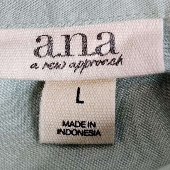 a.n.a Long Sleeve Button Down One Pocket Shirt Mint Green Large - Picture 3 of 6